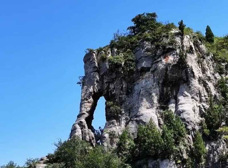 深度复盘·户外探险法律边界:「自甘风险」原则如何界定组织者责任?——63岁驴友坠亡案的法理拆解与安全启示 文化旅游